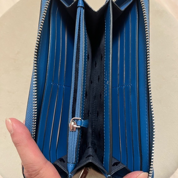 Kate Spade Blue Wallet with Penguin Design - Picture 3 of 4